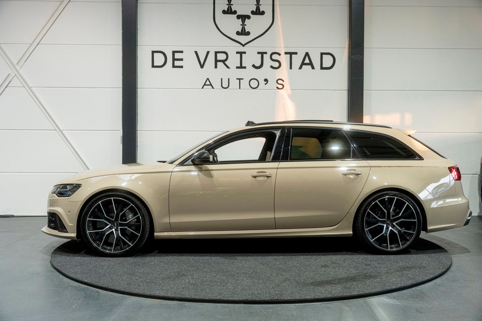 Audi A6 Avant RS 6 quattro performance AKRAPOVIC Carbon Audi, Auto's, Automaat, Gebruikt, RS6, 3993 cc