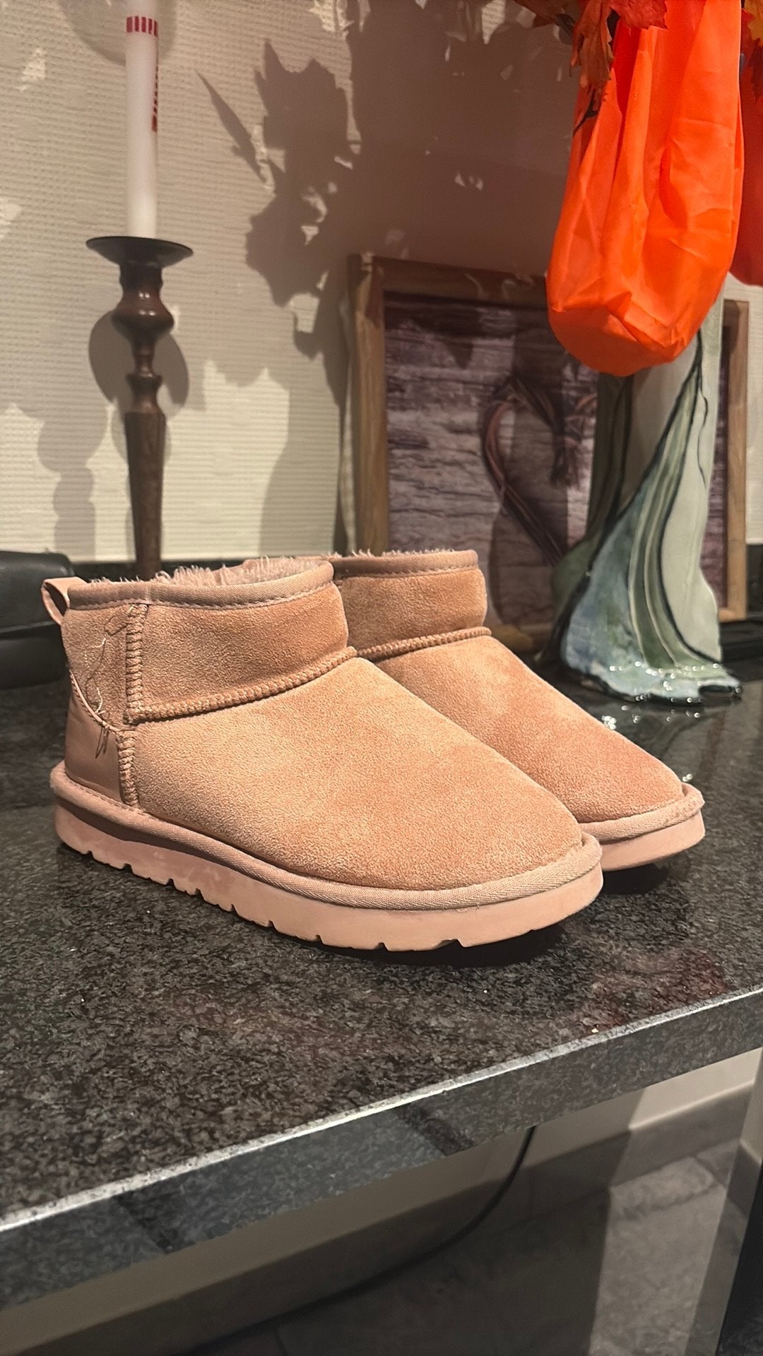 Roze uggs, Ophalen of Verzenden, Zo goed als nieuw, Overige kleuren