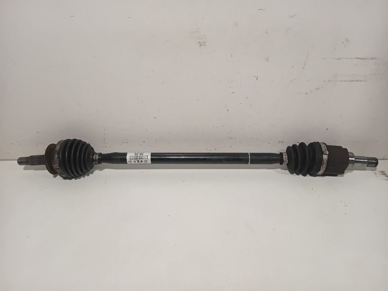 Aandrijfas rechts voor Volkswagen Up, Onderdelen@venauto.nl, Van der Ven Autorecycling B.V., Gebruikt, Ettenseweg 76, 4706 PB Roosendaal, The Netherlands