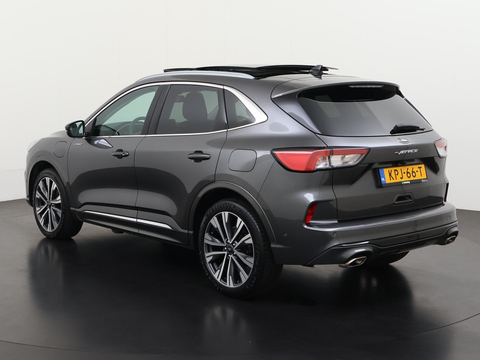 Foto 8 van Ford Kuga 2.5 PHEV Vignale | Panoramadak | ACC | Head Up | Z