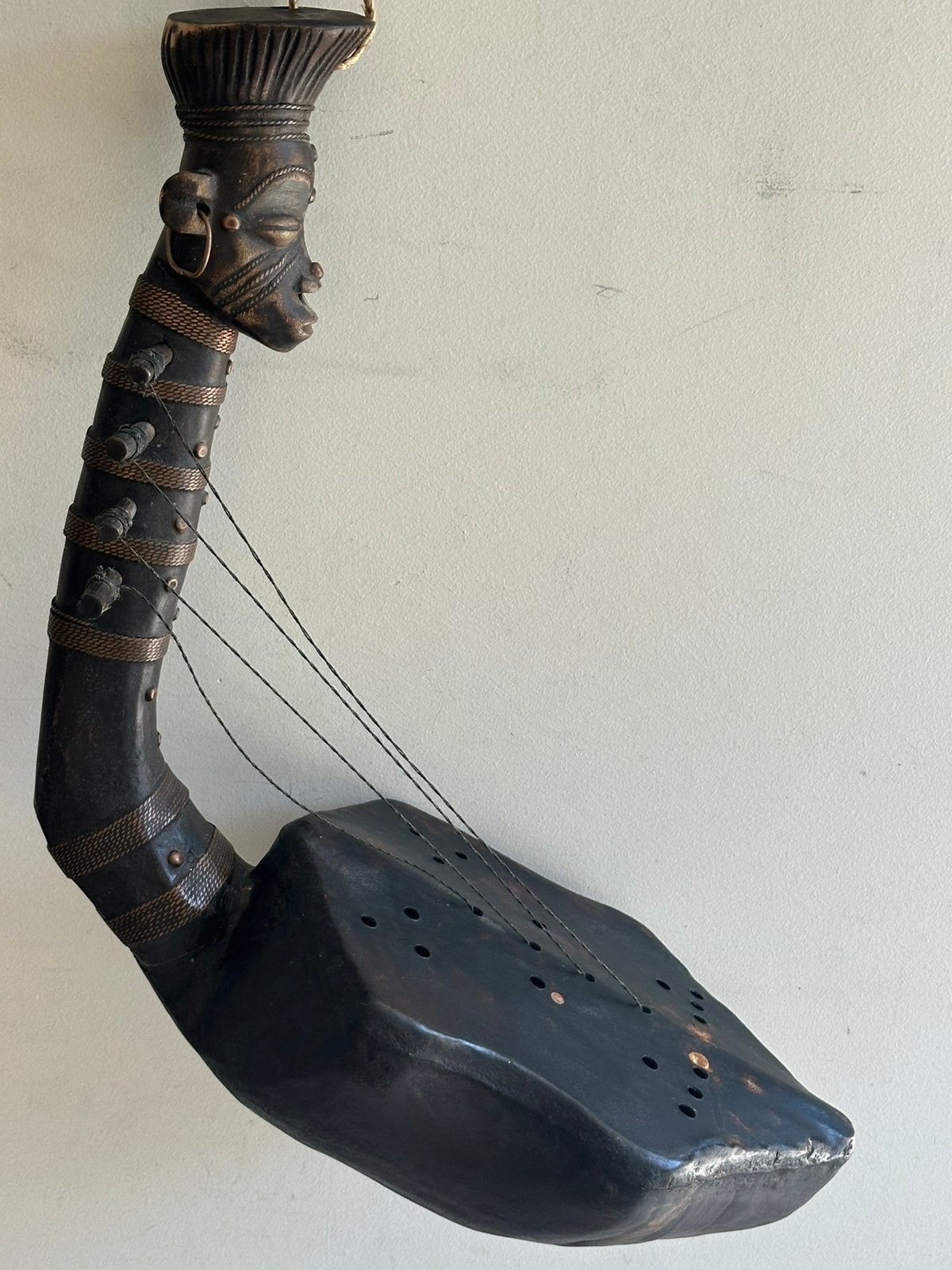 Afrikaans Mangbetu Kundi muziekinstrument Harp, Ophalen of Verzenden, Gebruikt