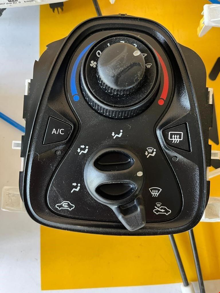 Bedieningspaneel Peugeot 108 Aygo C1 kachel airco verwarming, Auto-onderdelen, Info@fabrikant.eu, Fabrikantstraat 1
1000 AA  Amsterdam, NL