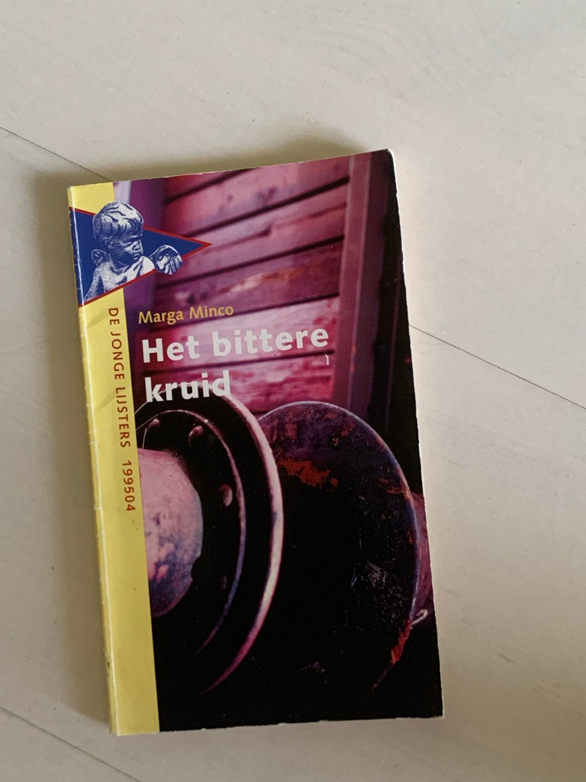 Het bittere kruid - Marga Minco (De Jonge Luister), Boeken, Literatuur, Ophalen of Verzenden, Gelezen, Nederland