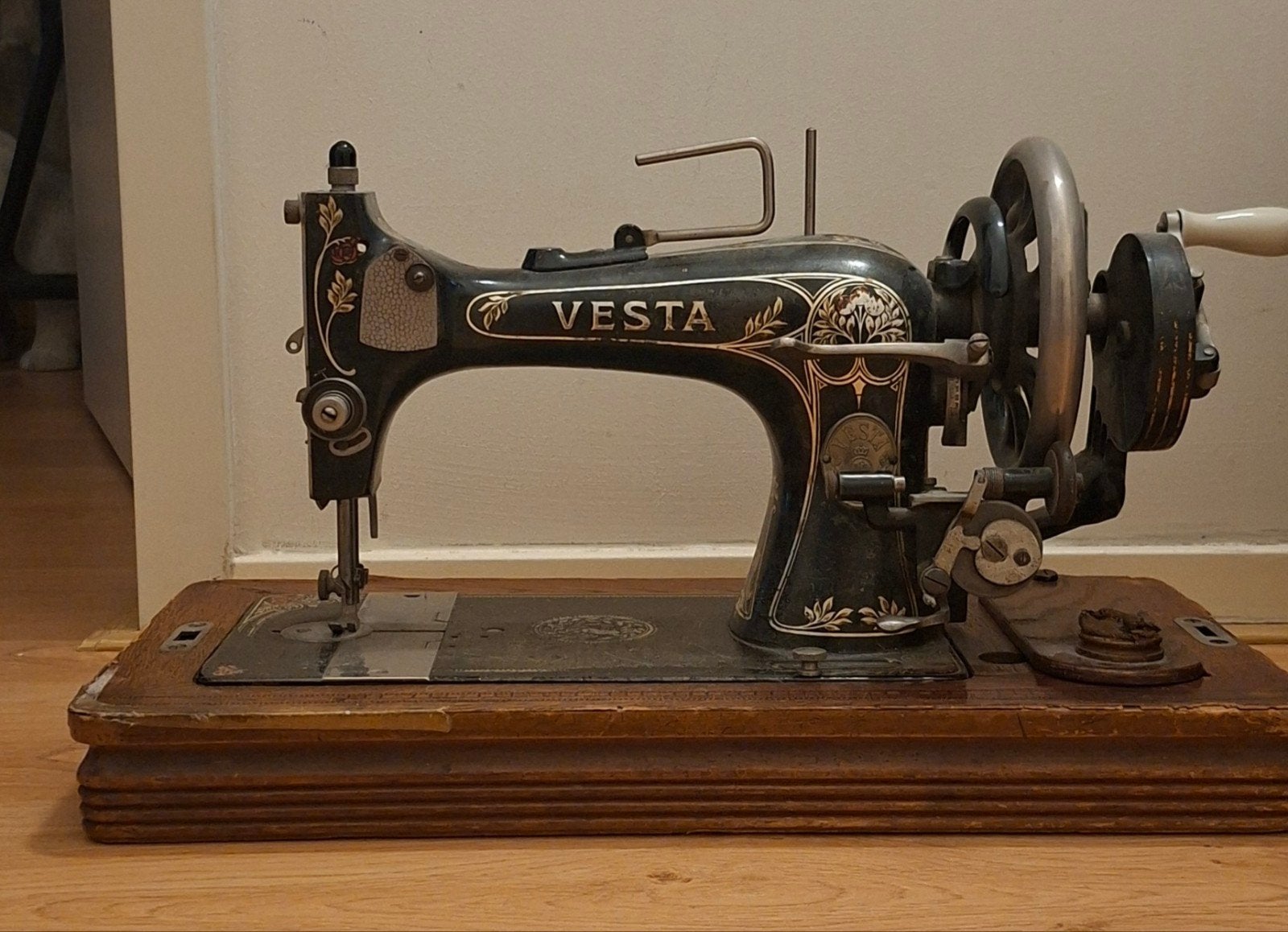 Antieke Vesta Naaimachine - Decoratief en Historisch, Ophalen