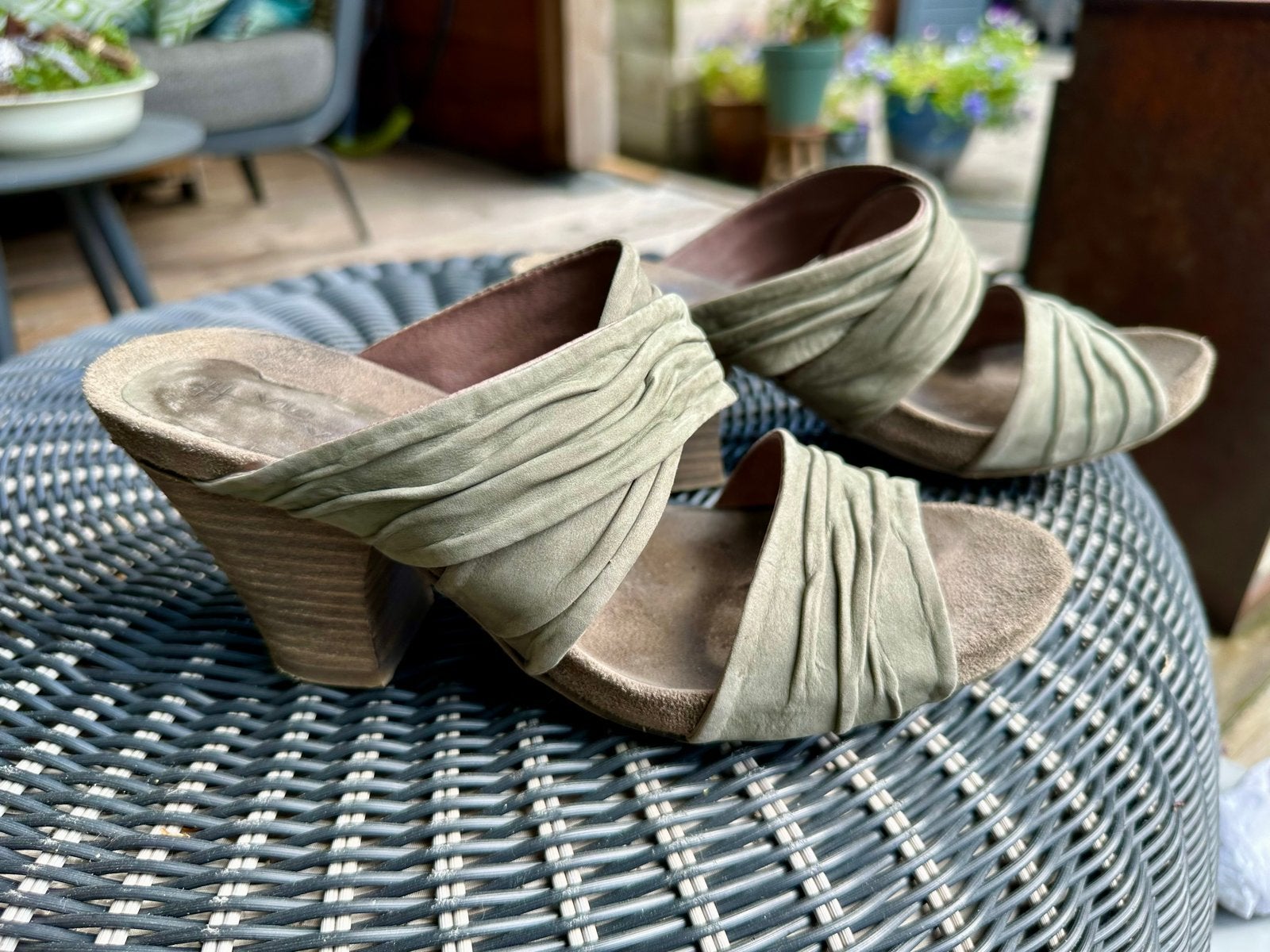 Via Vai Legergroene Leren Sandalen mt 39 - Vrijwel Nieuw, Kleding | Dames, Zo goed als nieuw, Groen, Sandalen of Muiltjes, Ophalen of Verzenden