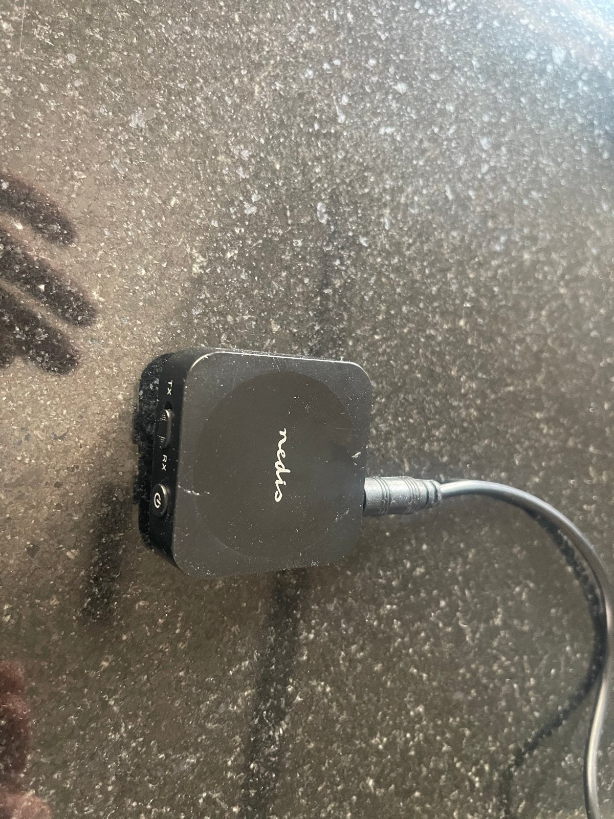 Nedis Bluetooth Transmitter Receiver BTTC100BK, Ophalen of Verzenden, Gebruikt, Minder dan 2 meter, Overige kabels