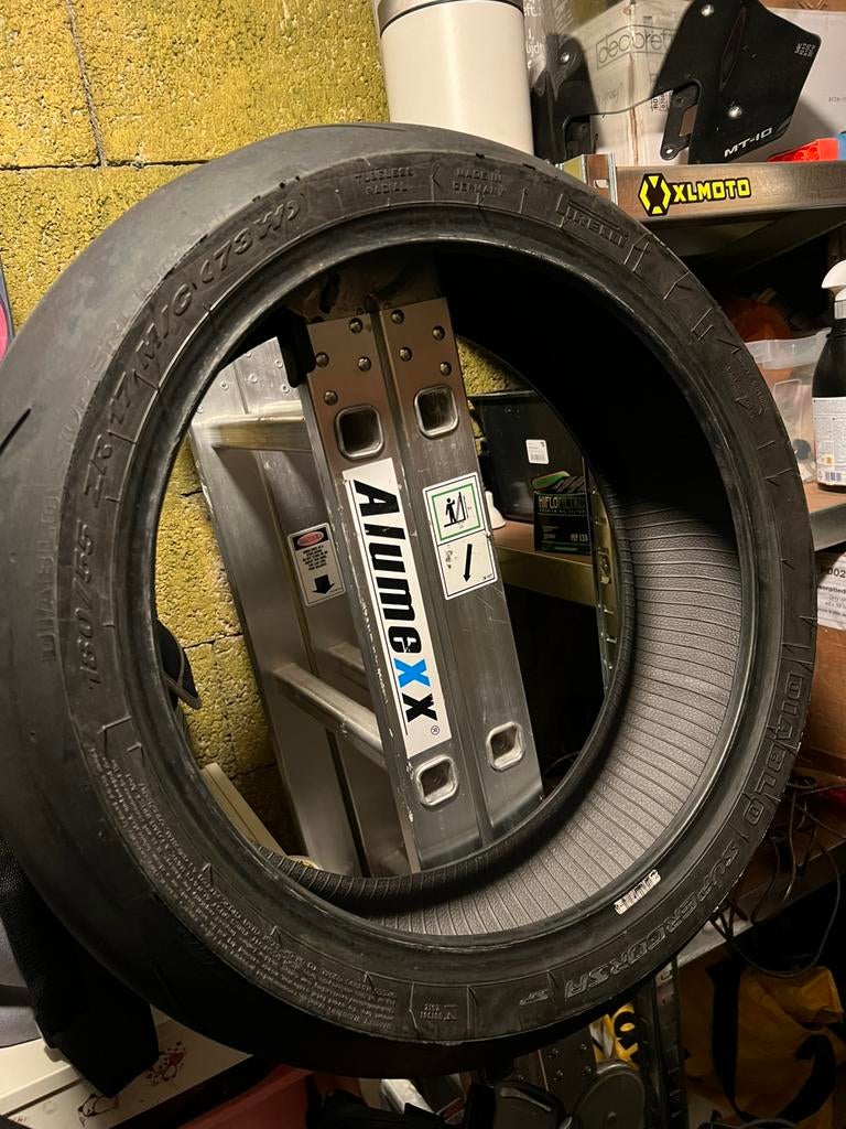 PIRELLI DIABLO SUPERCORSA SP V2 180/55 ZR17 73W ACHTERBAND, Ophalen of Verzenden, Gebruikt