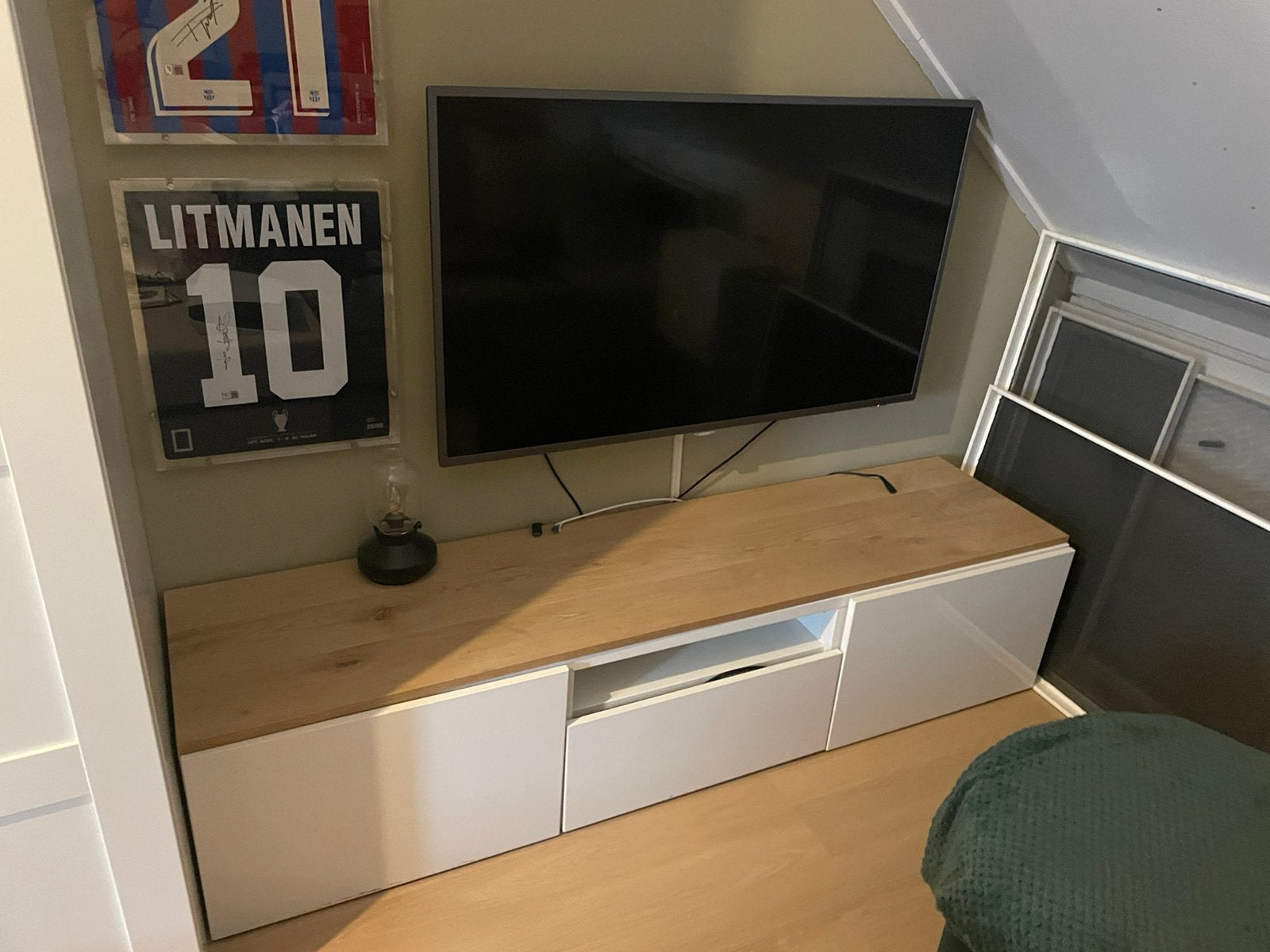IKEA BESTÅ tv-meubel 180 cm – eiken bovenblad, Ophalen, Gebruikt, 150 tot 200 cm, Minder dan 100 cm