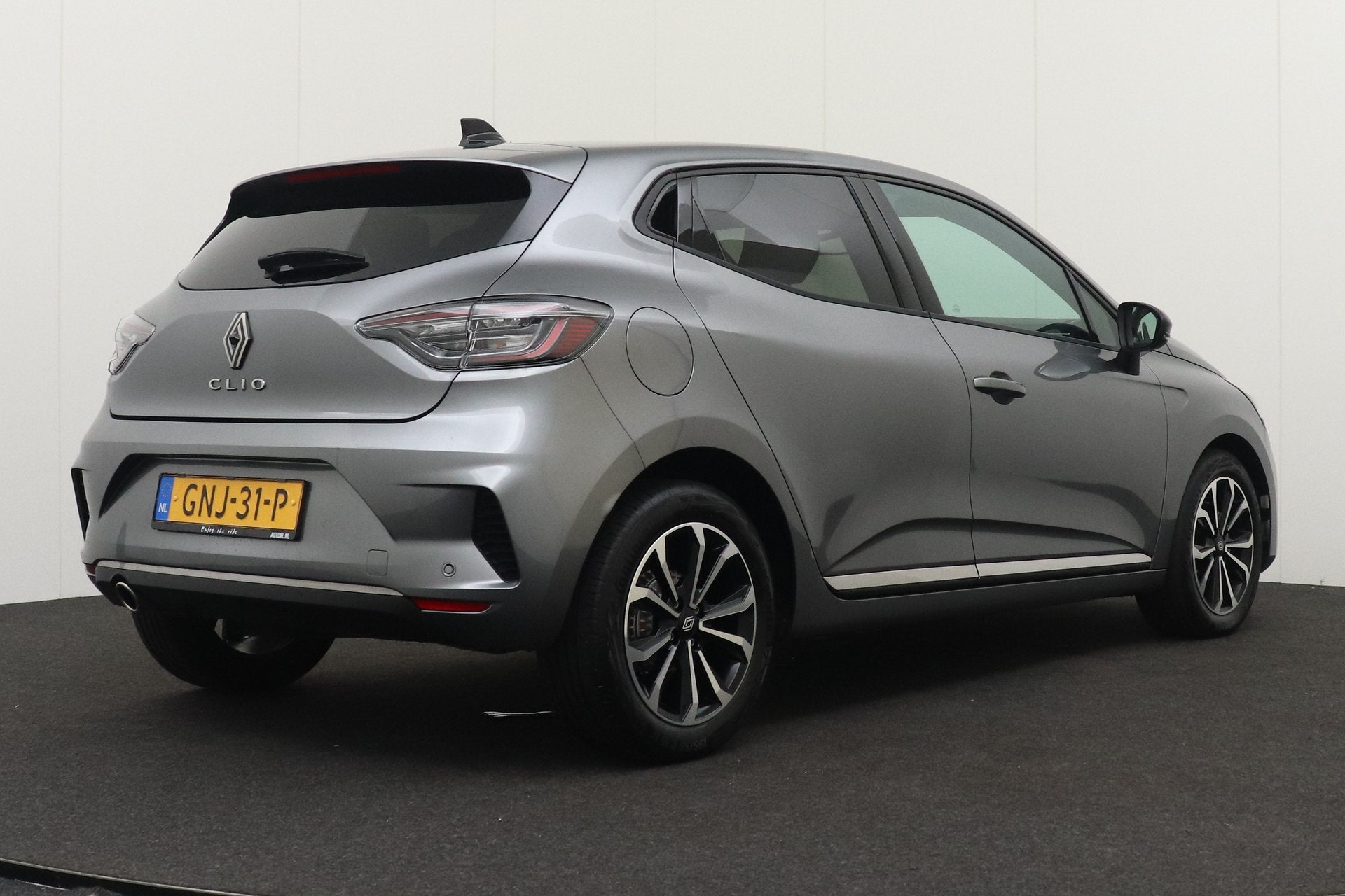 Renault Clio 1.0 TCe 92 PK Sport Half-Leder/Sportstoel Camer, Voorwielaandrijving, Dealer onderhouden, Stof, Gebruikt