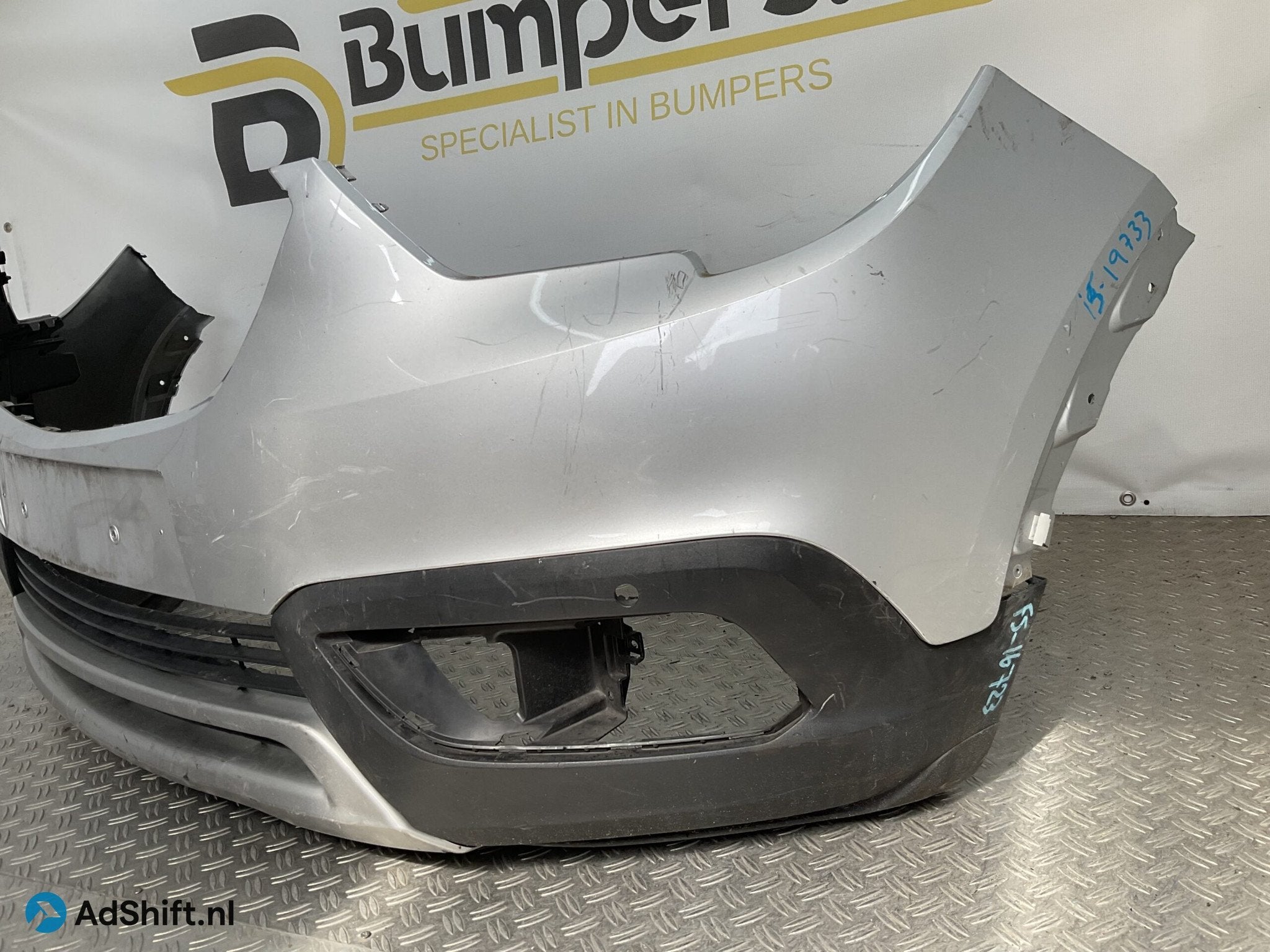 Bumper Opel Crossland 2016-2021 475498858 39097371 Voorbumpe, Auto-onderdelen, Bumper