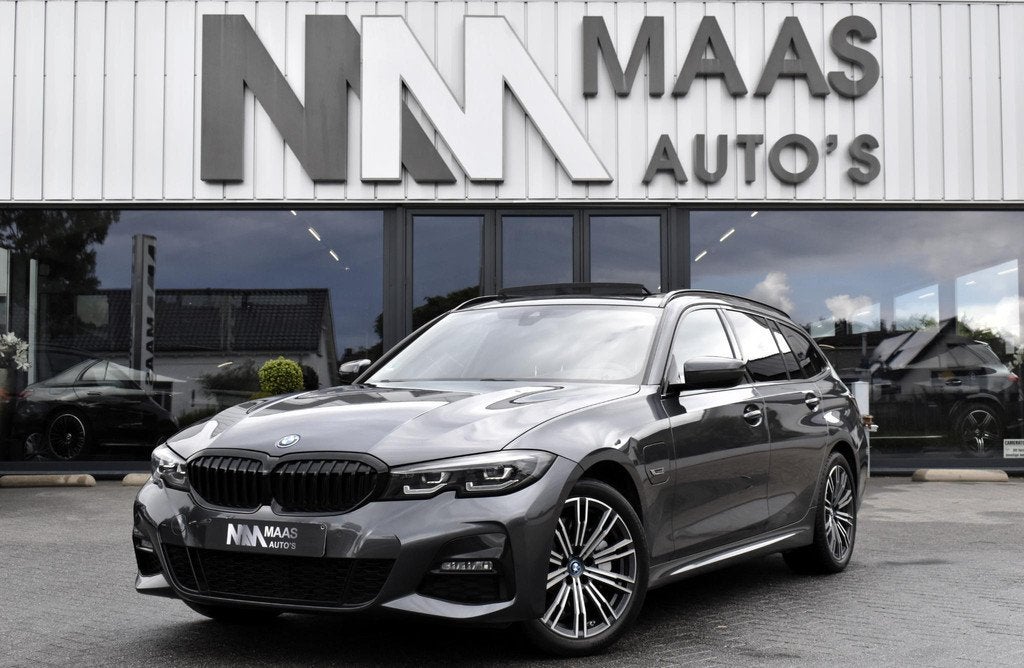BMW 3-serie Touring 330e High Executive, 1998 cc, Achterwielaandrijving, Gebruikt, 4 cilinders