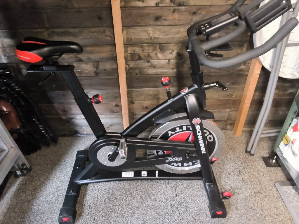 Hometrainer, Ophalen, Zo goed als nieuw, Metaal, Hometrainer