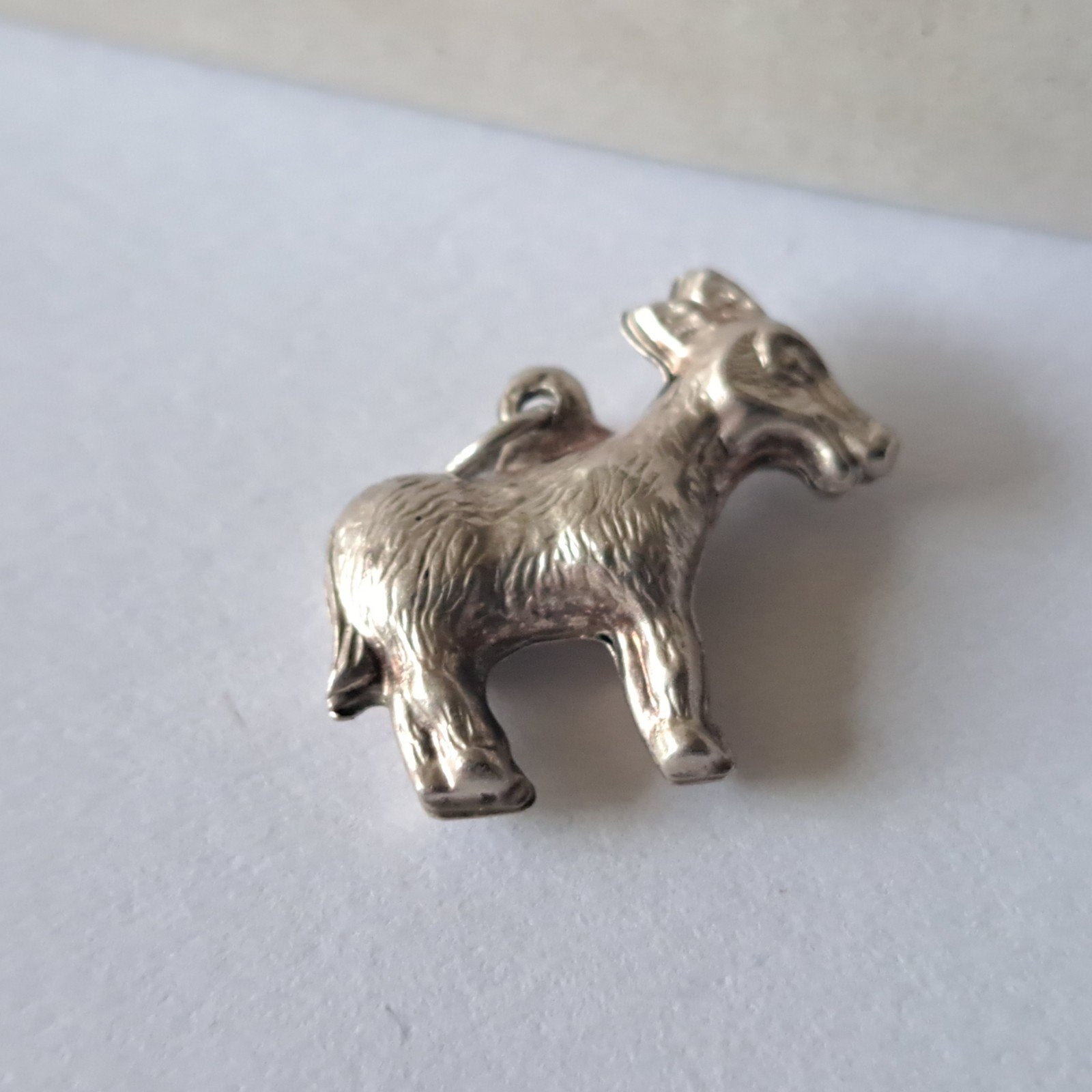 Oude bedel zilver gekeurd ezeltje, Verzenden, Gebruikt, Zilver, Overige merken