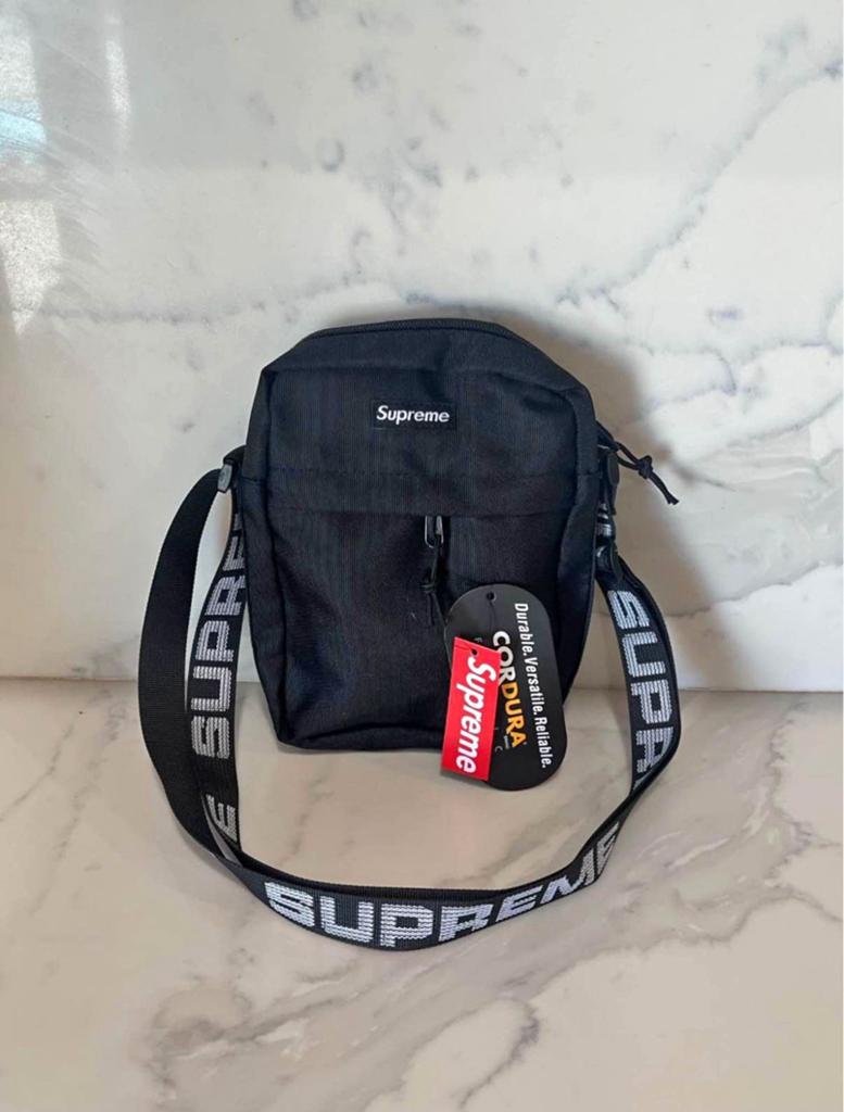 Supreme schoudertasje, Ophalen of Verzenden, Nieuw, Zwart, Overige merken