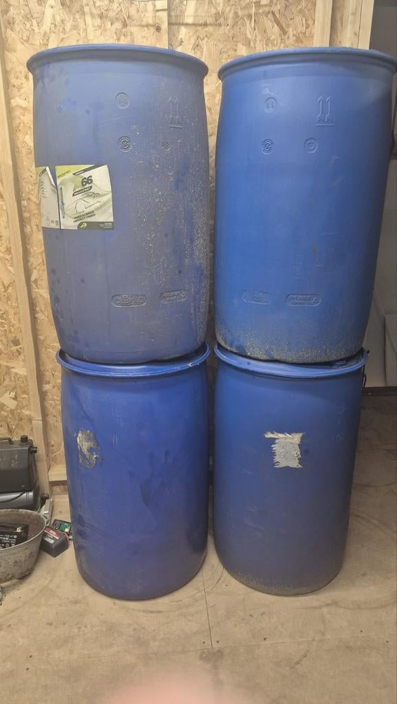 Olievaten 4 stuks, 150 liter of meer, Ophalen of Verzenden