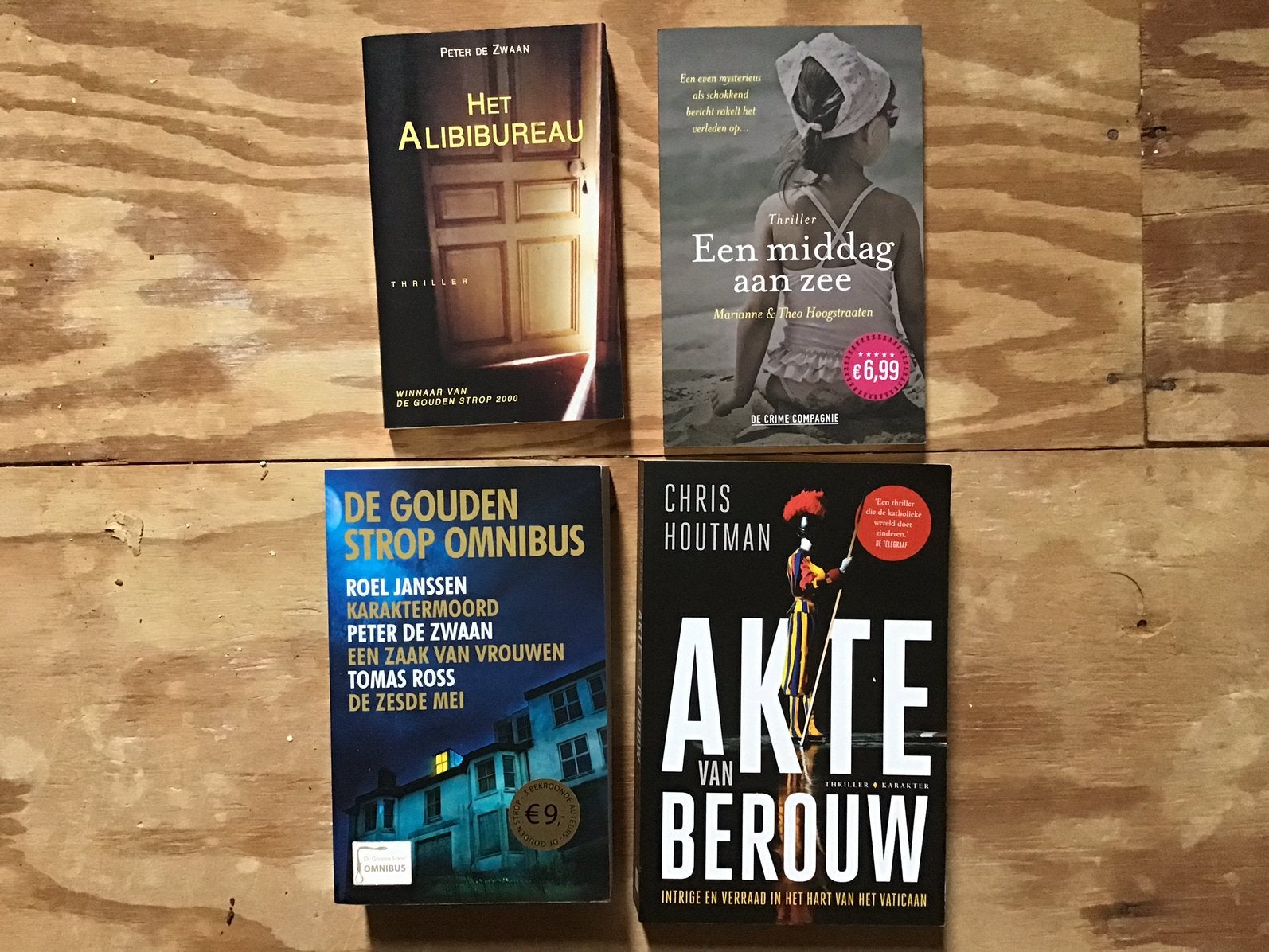Het alibibureau - Peter de Zwaan.  4 x boeken., Ophalen of Verzenden, Zo goed als nieuw