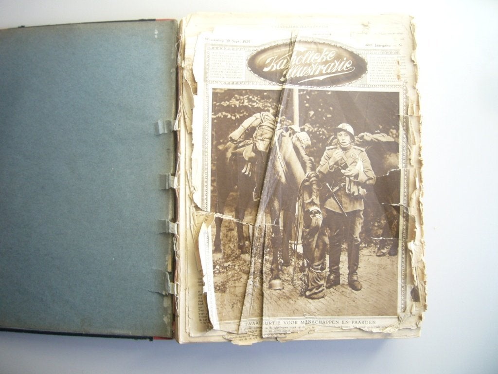 Katholieke Illustratie 1925 – 1926 met roman-bijvoegsel, Ophalen of Verzenden, Gelezen, Overige typen