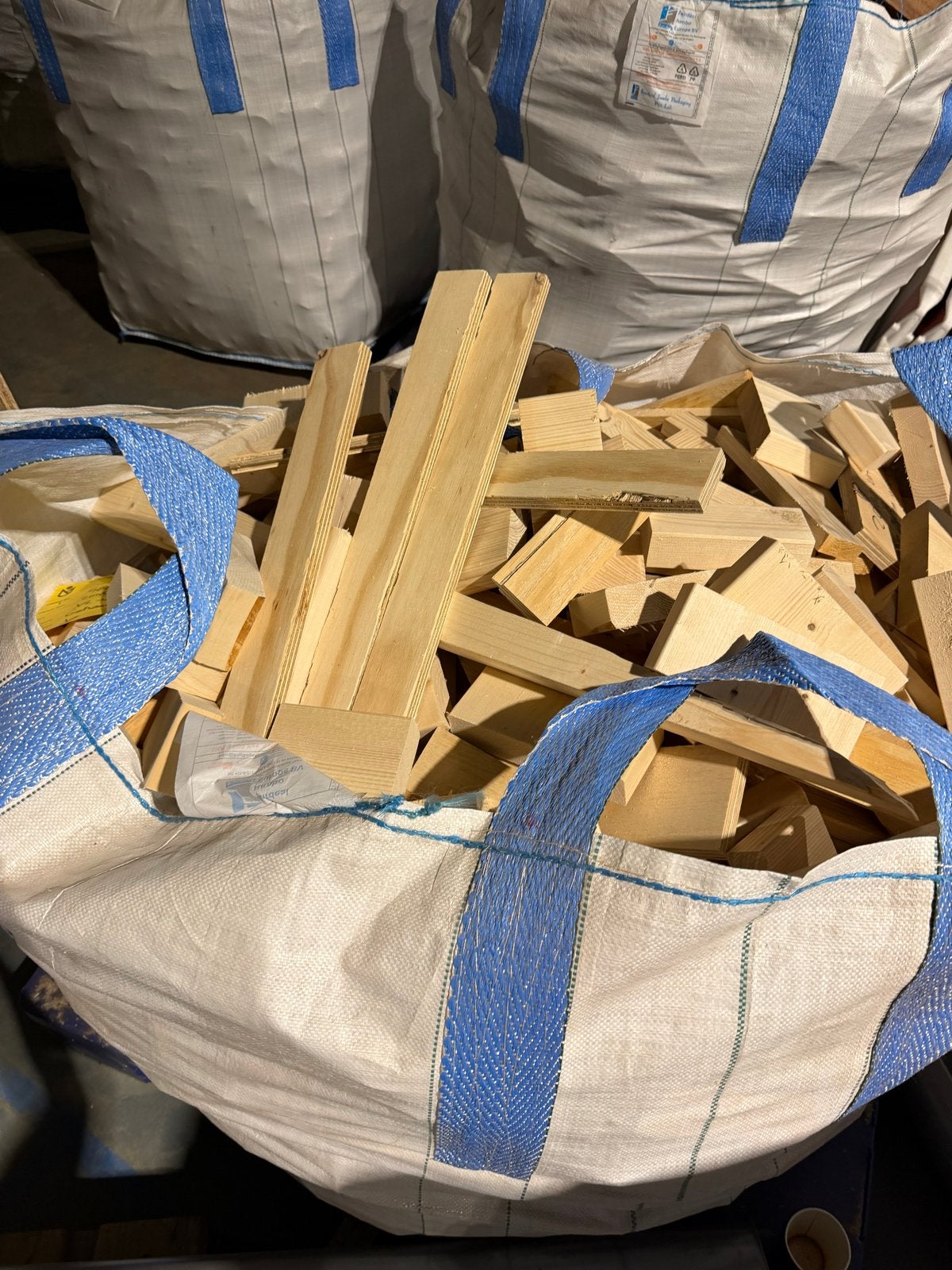 Restpartij Vuren Houtblokken en Planken, Doe-het-zelf en Verbouw, Ophalen, Gebruikt, Minder dan 25 mm, Overige typen