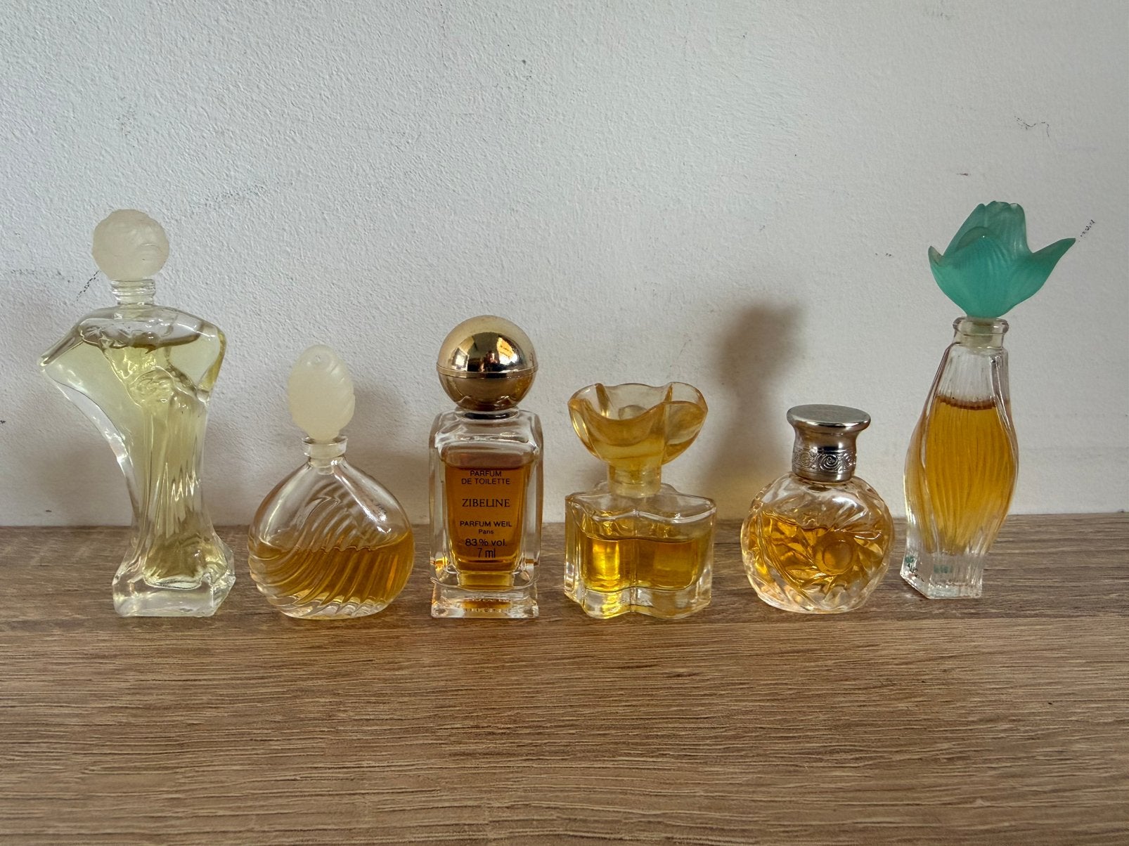 Diverse vintage miniatuur parfum flesjes Lalique Weil Lauren, Ophalen of Verzenden, Zo goed als nieuw, Miniatuur