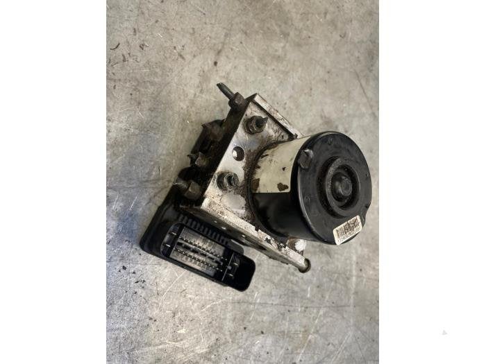 ABS Pomp van een Mitsubishi Grandis, Gebruikt, -, -, Ophalen of Verzenden