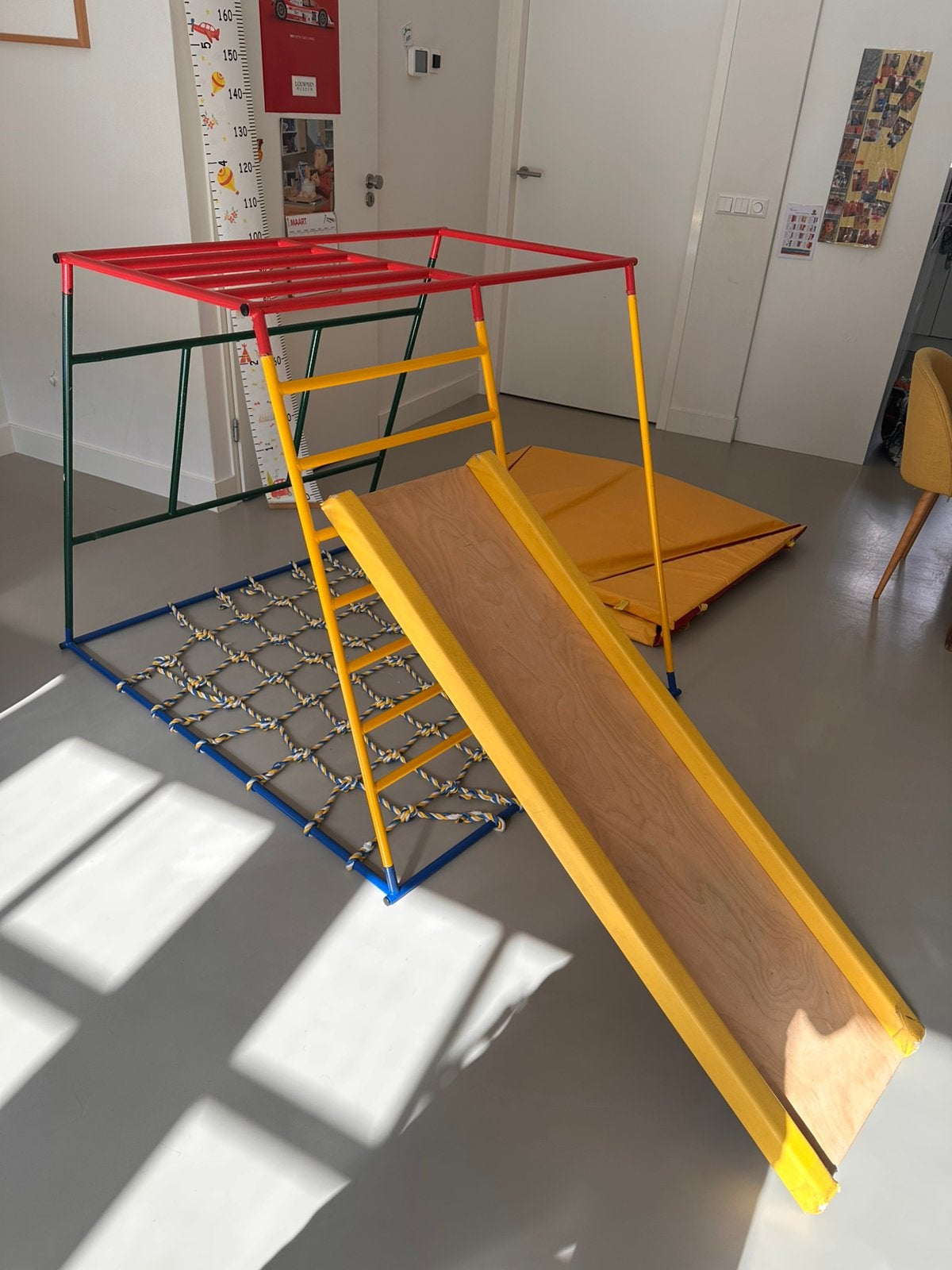 Klimrek / indoor klimtoestel met glijbaan en accessoires, Kinderen en Baby's, Ophalen, Gebruikt, Jongen of Meisje