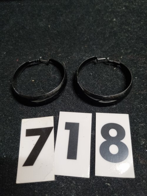 oorbellen ringen zwart [718], Ophalen of Verzenden, 'T Olde Gre-j, Info@toldegrej.nl, Endepoelstraat 20f Didam