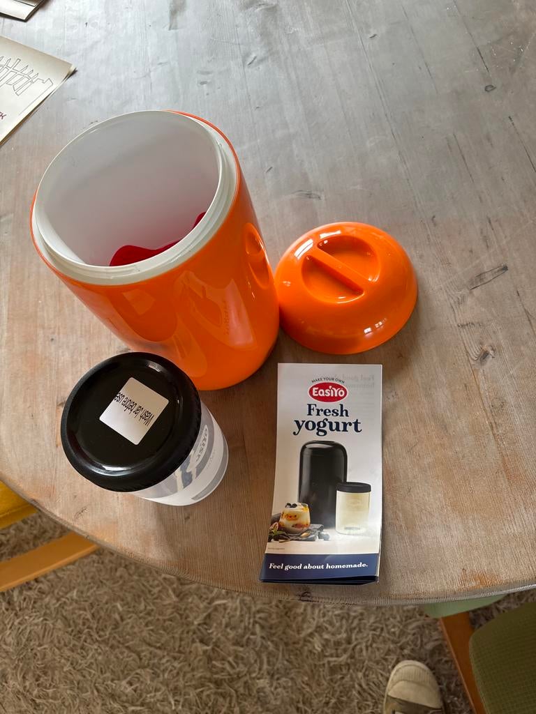 EasiYo Yoghurtmaker - Oranje, Huis en Inrichting, Overige typen, Kunststof, Ophalen of Verzenden, Zo goed als nieuw
