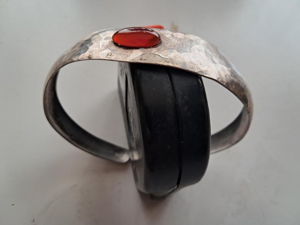 armband-zilver, met fraaie steen, breedte 1,5 cm,, Gebruikt, Ophalen of Verzenden, Met edelsteen, Zilver