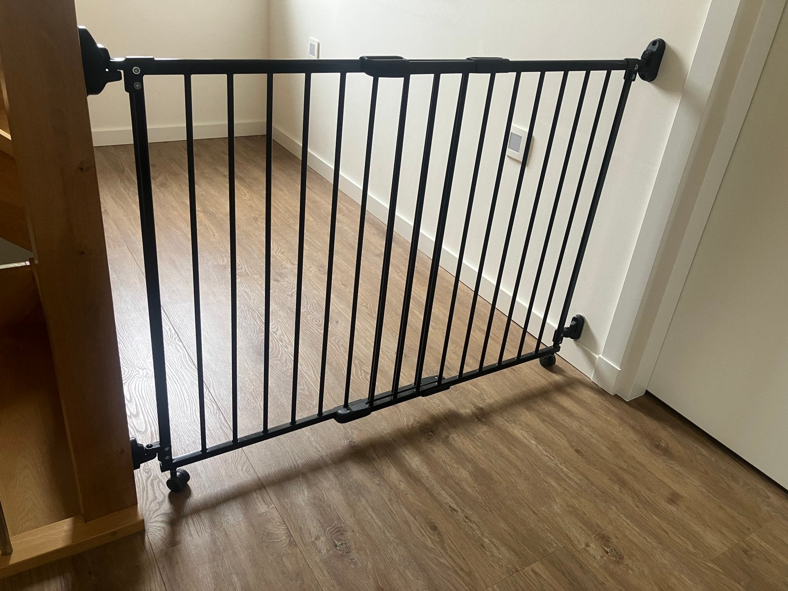 Traphekje 84-130cm uitschuifbaar met extra bevestiging, Ophalen of Verzenden, Zo goed als nieuw, Metaal of IJzer, 115 cm of meer