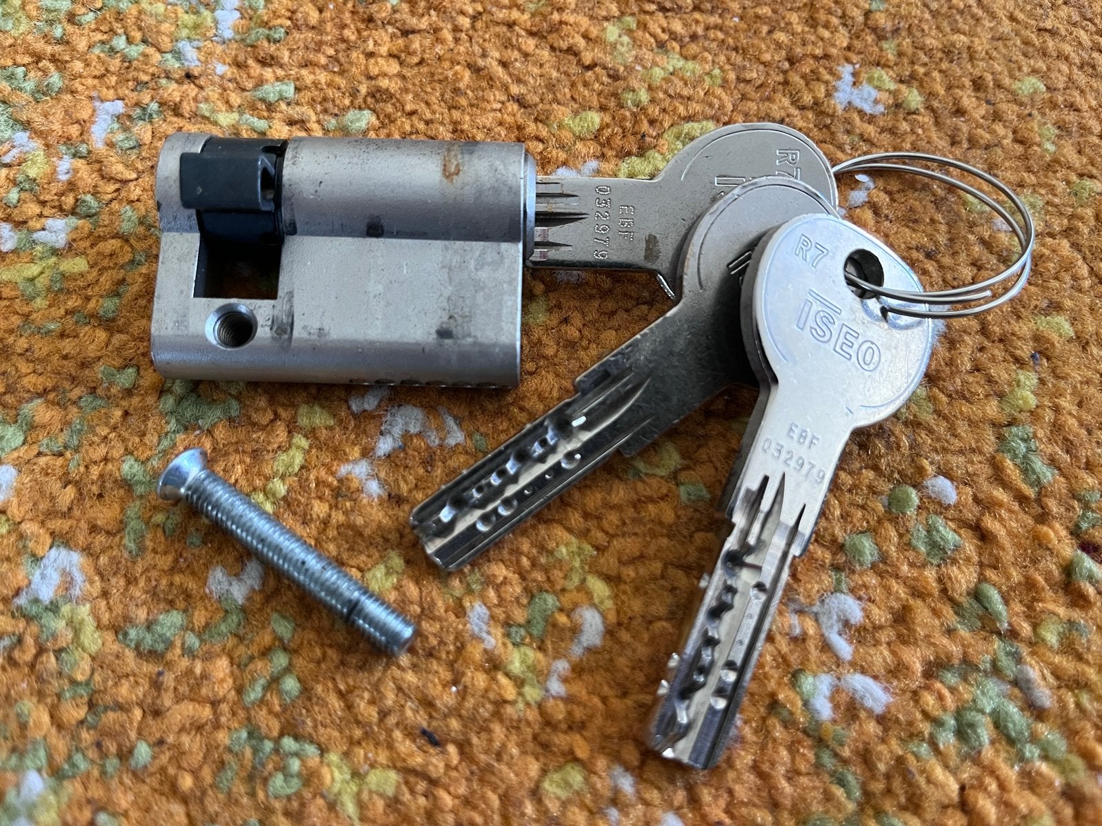 ISEO enkel cilinderslot 35/10 SKG*** met 3 sleutels, Ophalen of Verzenden, Gebruikt, Overige materialen, Slot