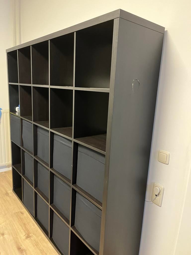 Ikea Kallax vakkenkast - stevig met lichte beschadiging, Ophalen, Gebruikt