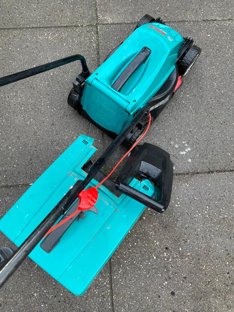 Bosch ARM 32 Elektrische Grasmaaier met Opvangbak, Ophalen, Cirkelmaaier, Gebruikt, Elektrische grasmaaier