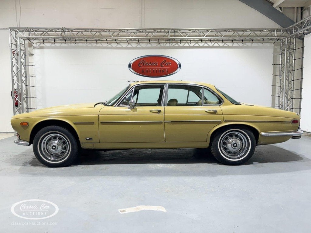 Jaguar XJ6   - ONLINE AUCTION, Auto's, Oldtimers, Bedrijf, Jaguar, Benzine, Automaat, Overige kleuren
