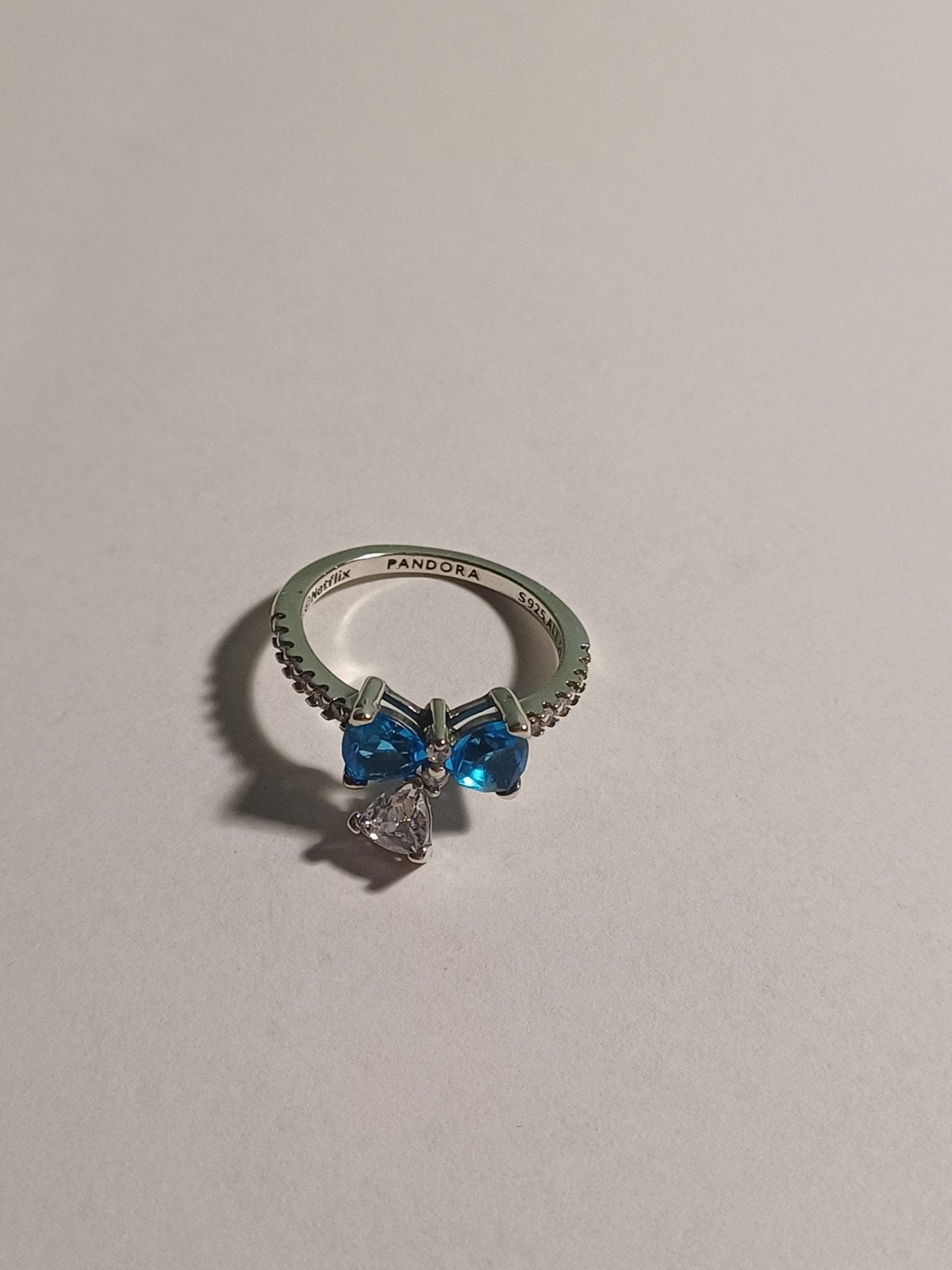 Pandora x Stranger Things ring S925 ALE maat 50 –  Netflix, Sieraden, Tassen en Uiterlijk, Ringen, Blauw, Ophalen of Verzenden