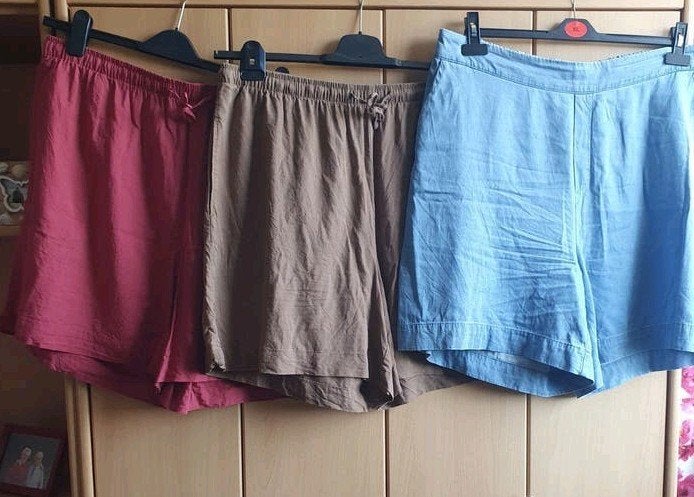 Hema shorts XL - 3 stuks korte broeken, Kleding | Dames, Broeken en Pantalons, Kort, Meerkleurig, Maat 46/48 (XL) of groter, Ophalen of Verzenden