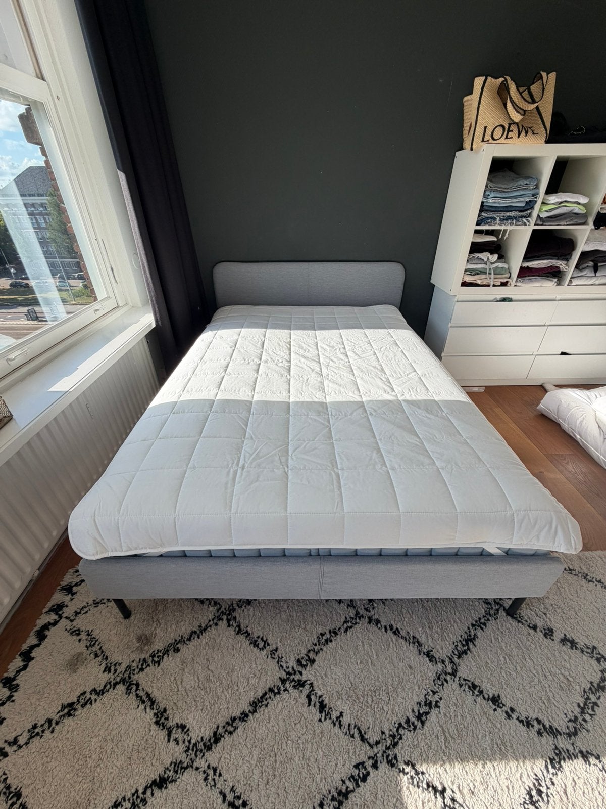 IKEA Slattum bed 140 x 200 cm + matrax + matrasbeschermer, Huis en Inrichting, Ophalen, Zo goed als nieuw, Tweepersoons, 140 cm