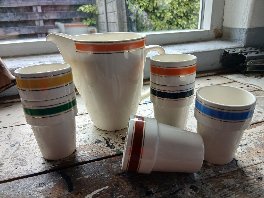 Retro melkkan met 6 bekers, Ophalen of Verzenden