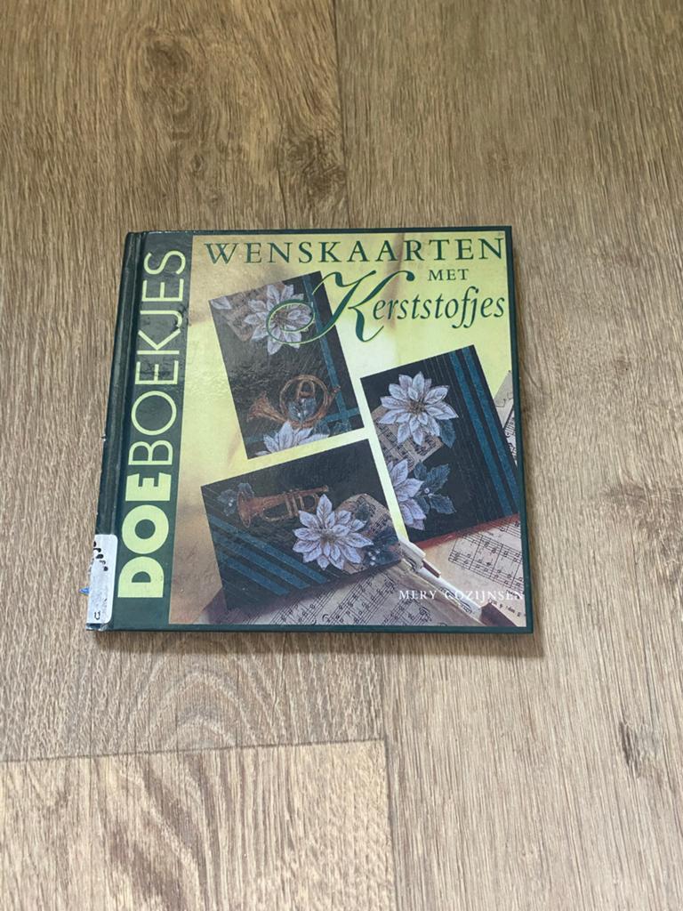 Doe Boekjes: Wenskaarten met Kerststofjes, Ophalen of Verzenden, Gelezen, Scrapbooking en Knutselen