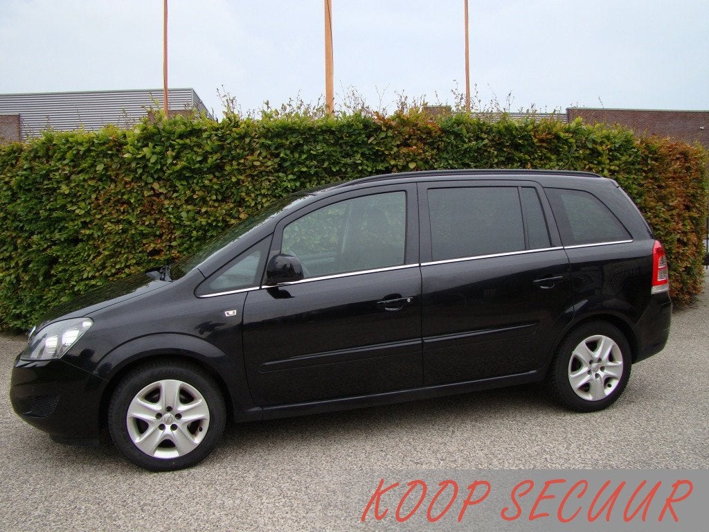 Opel Zafira 1.6 Edition 7 Persoons € 2699 (bj 2011), Auto's, Euro 5, 15 km/l, Gebruikt, 4 cilinders
