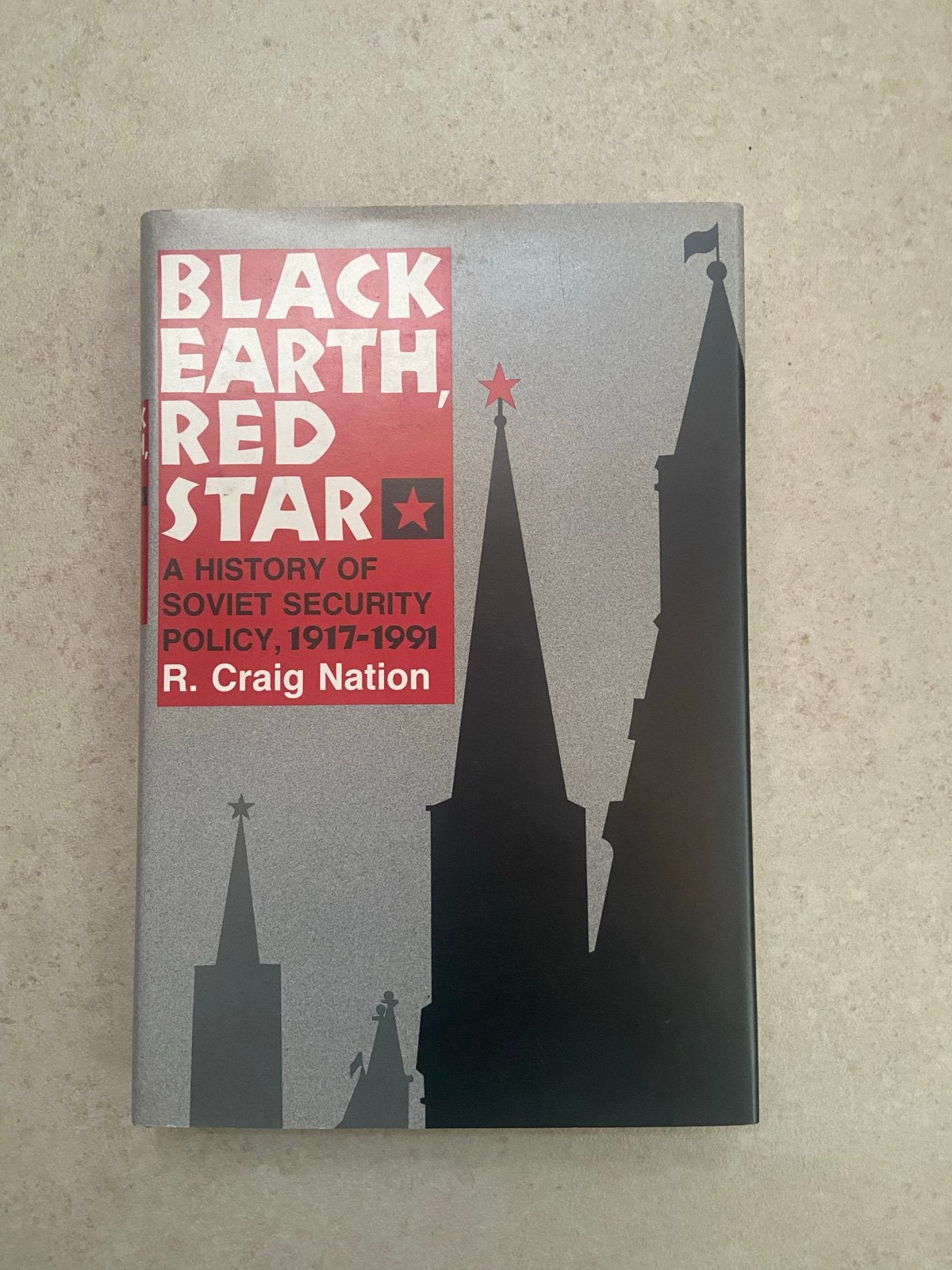 Black Earth, Red Star: Sovjet Veiligheidsbeleid 1917-1991, Boeken, Geschiedenis | Wereld, Ophalen of Verzenden, 20e eeuw of later