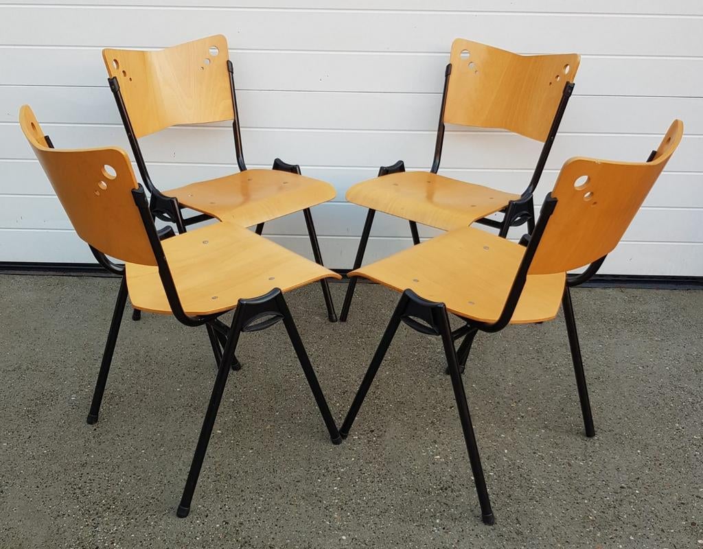 8 x Vepa Kiri schoolstoelen design stoelen hout cafe horeca, Zwart, Ophalen of Verzenden, Zo goed als nieuw, Vijf, Zes of meer stoelen
