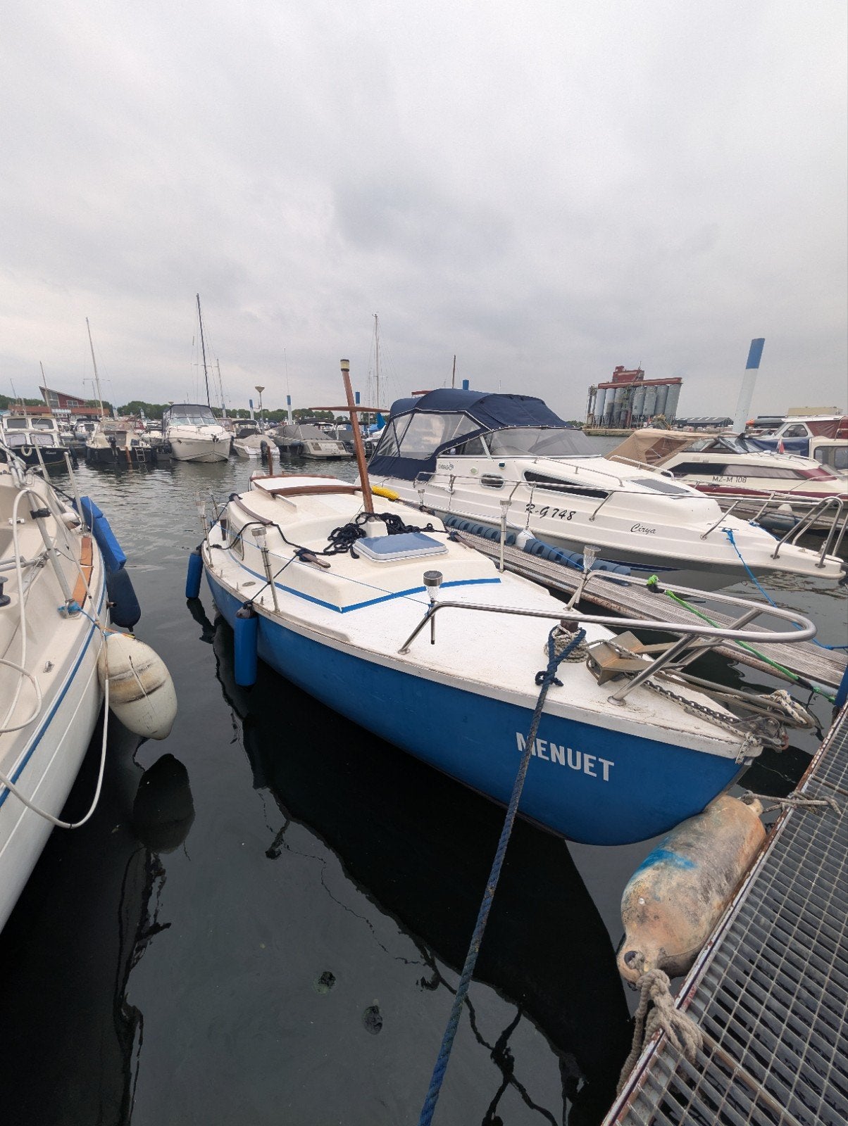 Zeilboot Menuet + Honda 4-takt + Ligplaats Wessem!, Watersport en Boten, Ophalen of Verzenden, Buitenboordmotor