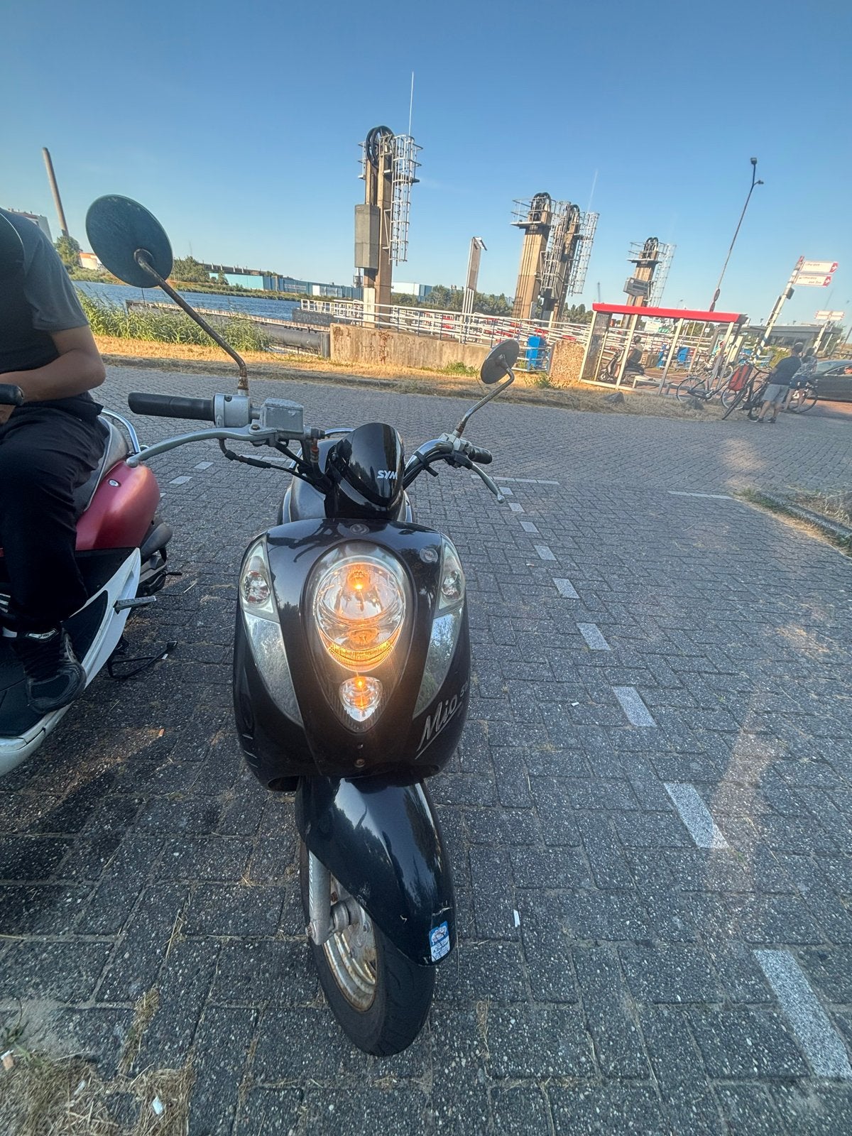 Sym Mio 50cc Snor, Fietsen en Brommers, Ophalen of Verzenden, Gebruikt, Benzine, SYM