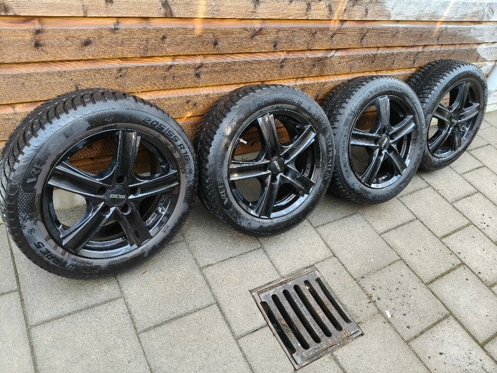 LM velgen + winterbanden; gebruikt op Toyota Auris TS Hybrid, Auto-onderdelen, Banden en Velgen, Ophalen, Gebruikt, 16 inch, Banden en Velgen