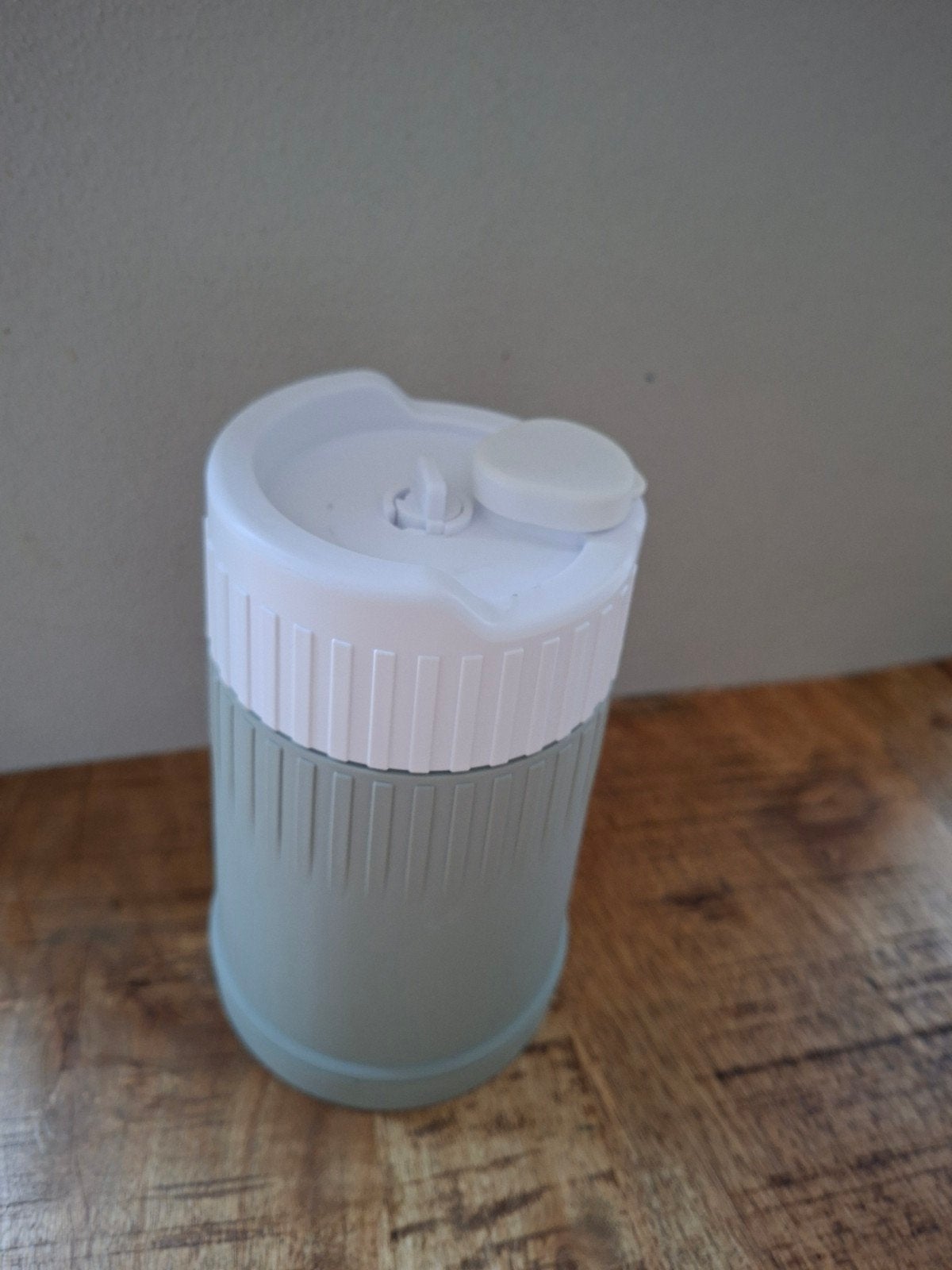 Philley Melkpoeder Dispenser, Ophalen, Gebruikt