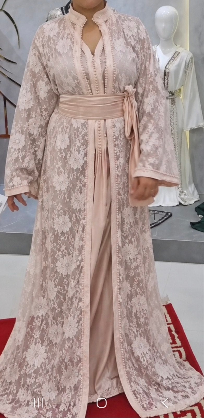 Elegante Takchita met Kant in Babyroze..Alleen op bestelling, Maat 38/40 (M), Overige typen, Nieuw, Ophalen of Verzenden