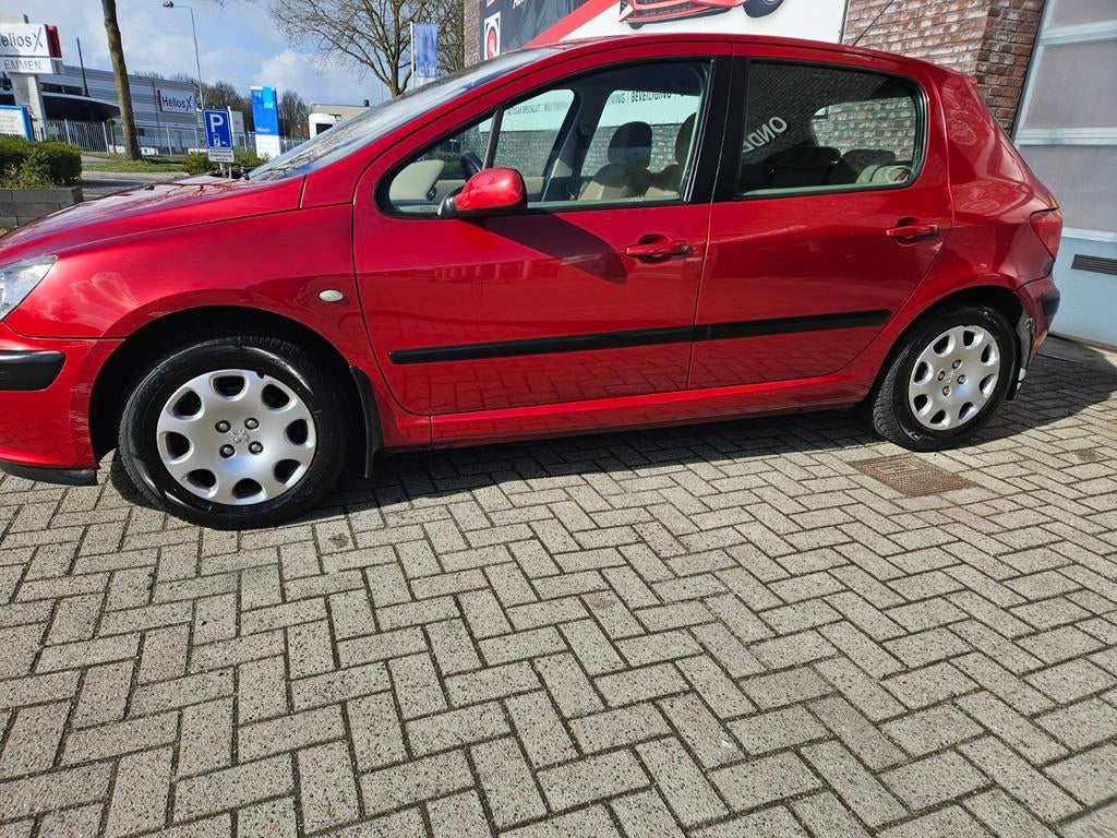 Peugeot 307 1.6 16V XR 5DR 2002 Rood, Auto's, Voorwielaandrijving, Stof, Beige, 4 cilinders