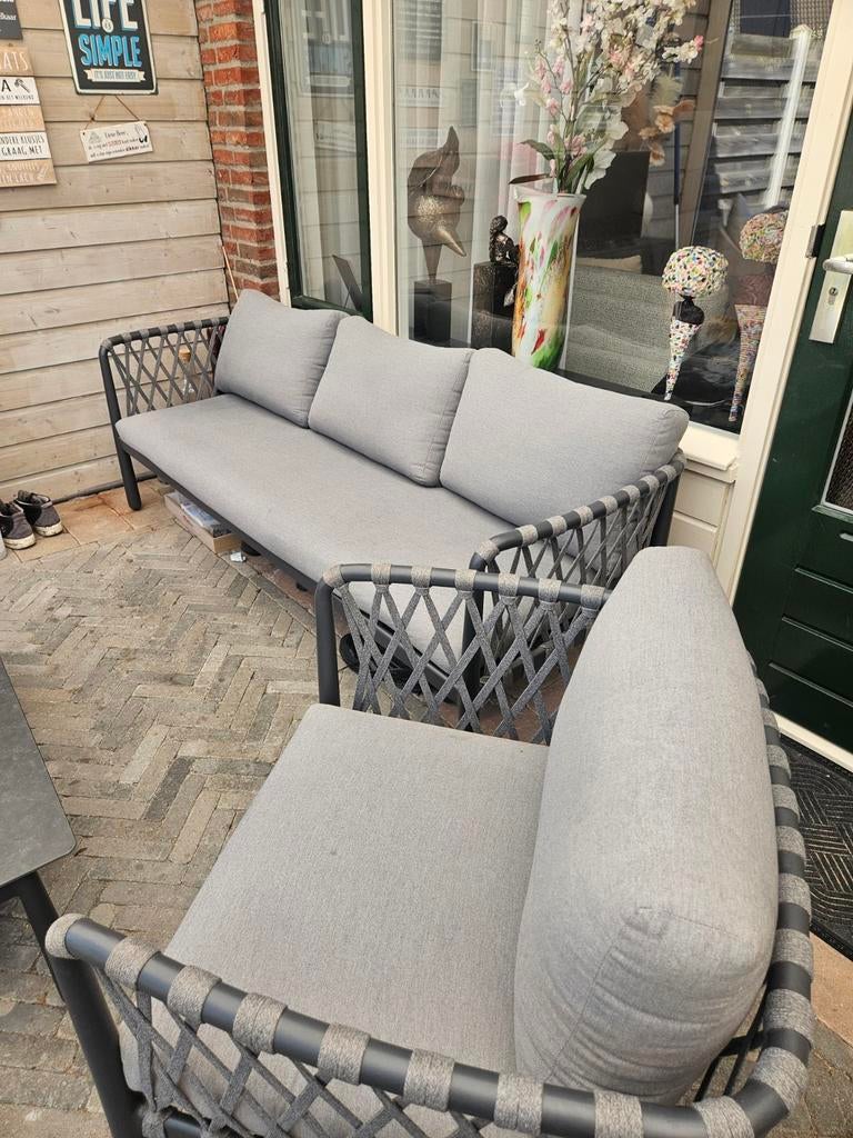 Moderne loungeset met 3-zitsbank en fauteuil, Tuin en Terras, Gebruikt, Ophalen of Verzenden, Loungeset, Bank