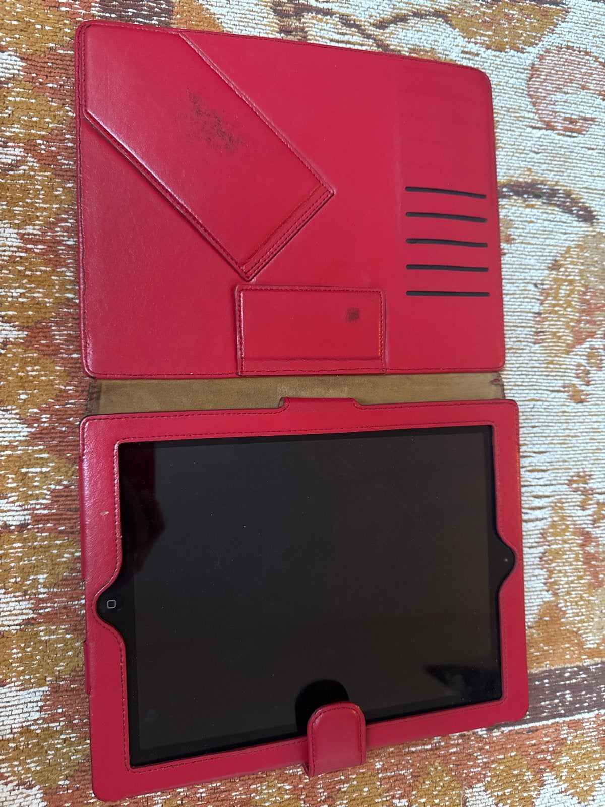 Apple iPad 16GB (Model A1396) met rood hoesje, 10 inch, Gebruikt, Apple iPad, Ophalen of Verzenden