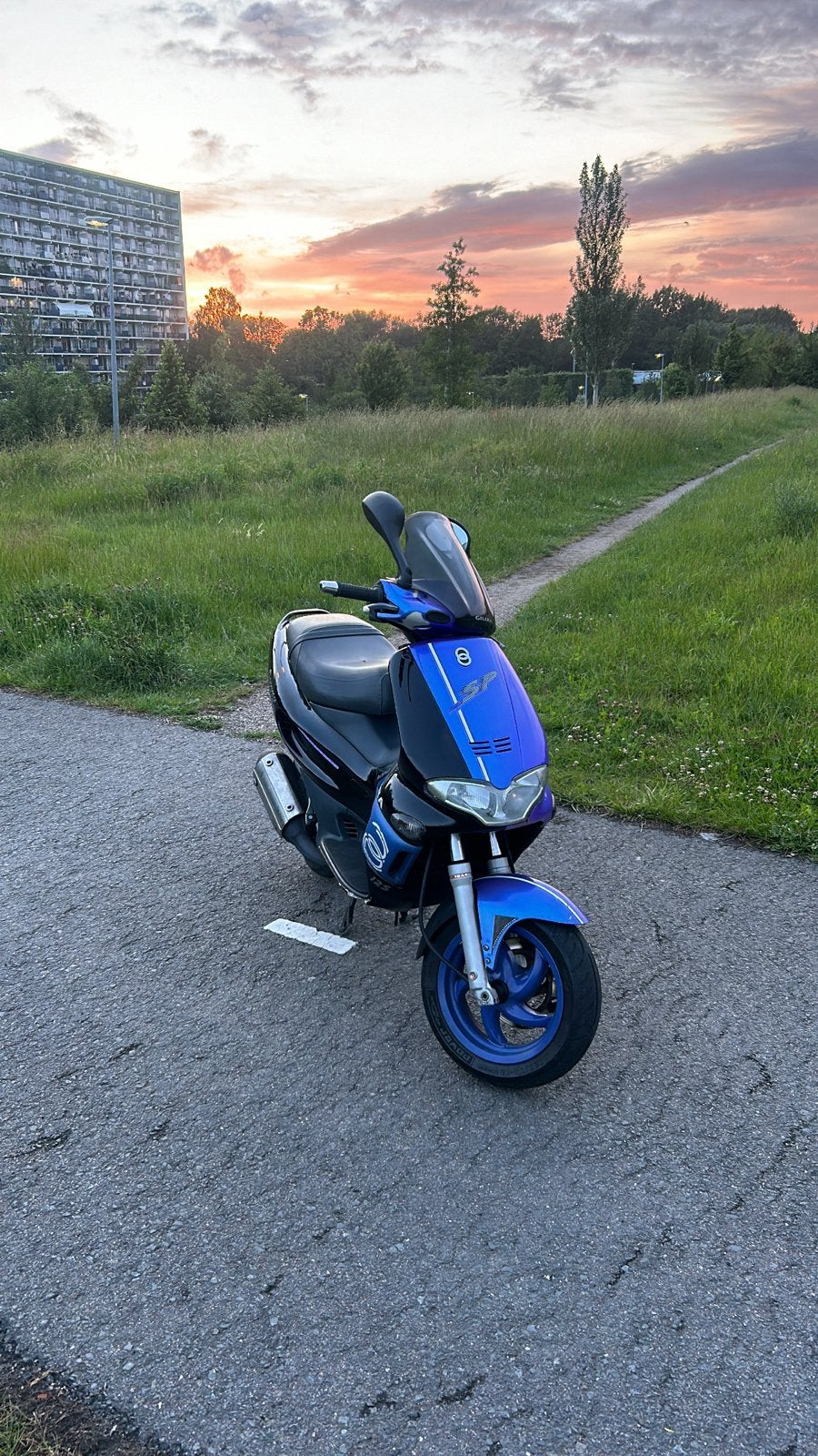 Gilera Runner SP - Blauw/Zwart - Goed onderhouden, Fietsen en Brommers, Ophalen of Verzenden, Gebruikt, Benzine, Gilera